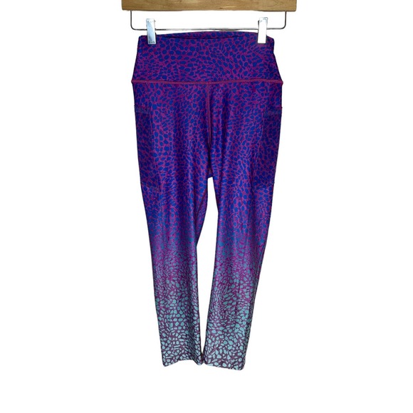 WITH Wear It To Heart Nala Cropped High Waist Legging Celsius Purple Size Medium - Picture 5 of 14